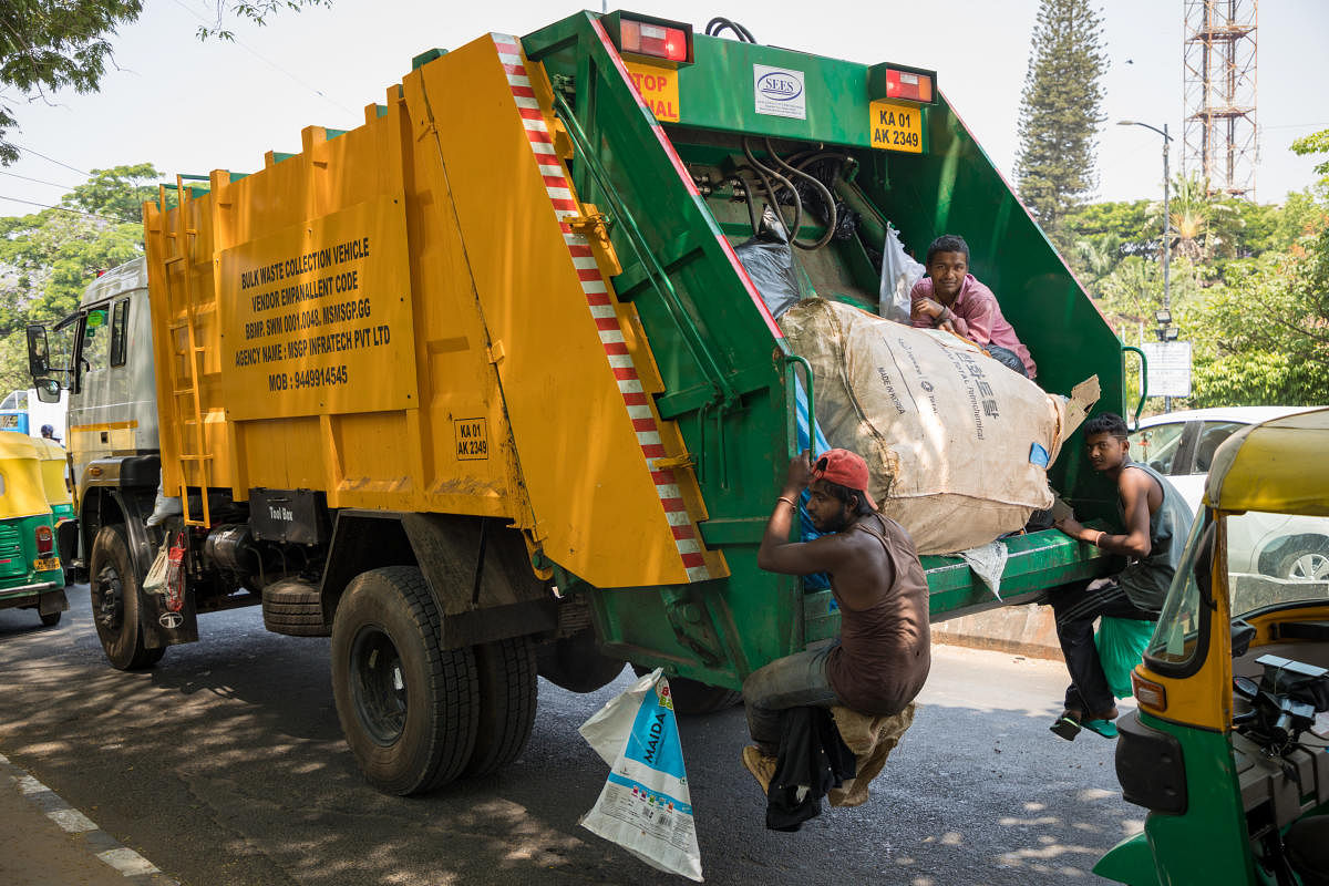 The BBMP will penalise contractors if they fail to abide by the colour code system.