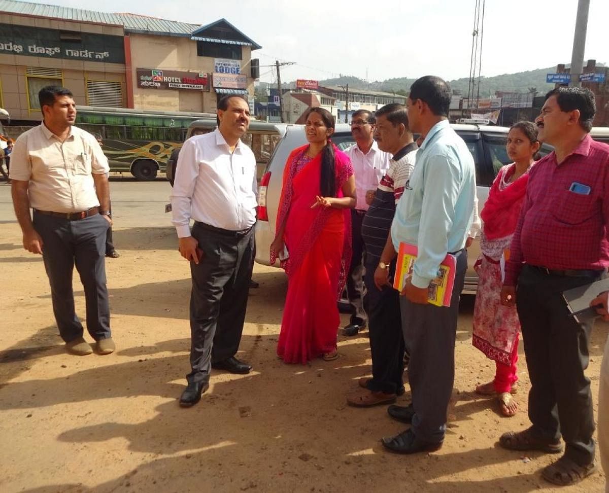 Revenue Department (Disaster Management) Principal Secretary Rajkumar Khatri inspects the old bus stand areain Madikeri.
