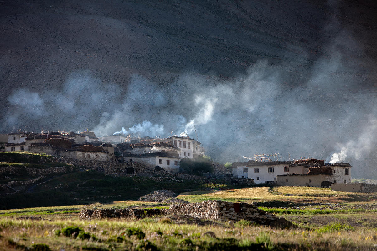 Smoke coming from village households in Ladakh, India. Photo by Ajay Pillarisetti.