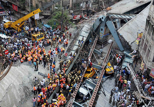 Kolkata flyover collapse-PTI