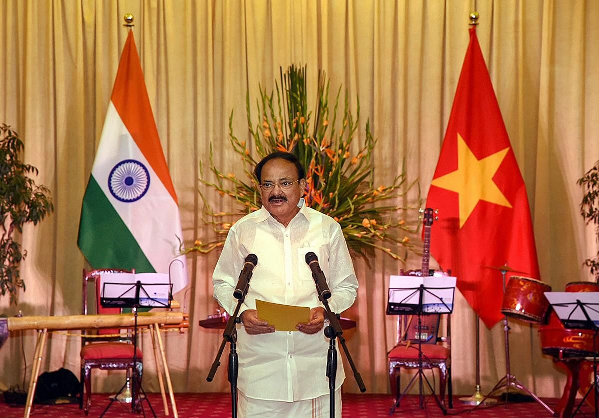 Vice President M. Venkaiah Naidu addresses a banquet hosted by the Vice President of Vietnam Dang Thi Ngoc Thinh, at the State Guest House in Hanoi, Vietnam. (PTI Photo)