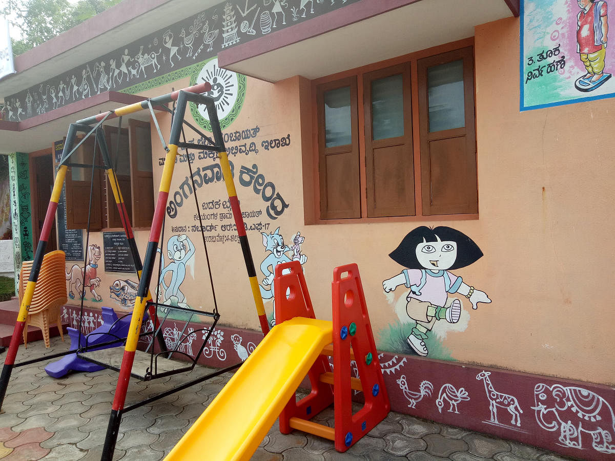 An anganwadi centre in Dakshina Kannada district. Run by the Women and Child Welfare department, anganwadi centres do not offer formal pre-primary education. State-run Kindergarten classes had been a long-pending demand of parents and academicians. DH Fil