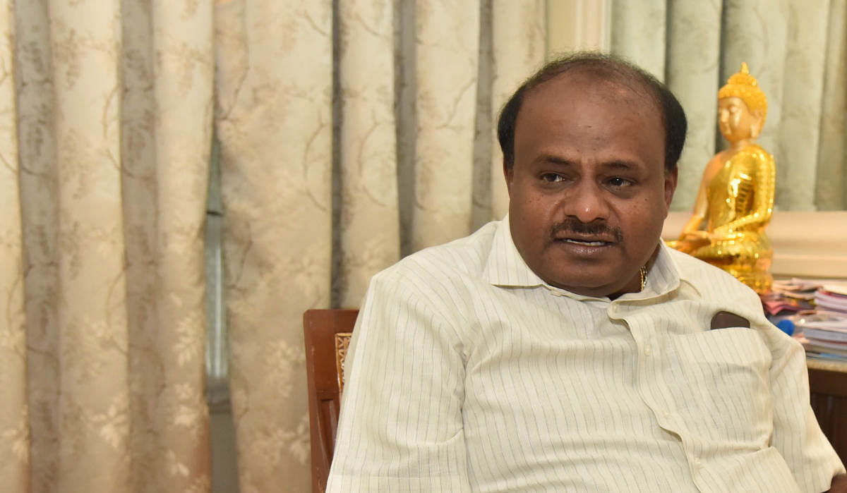 Addressing a meeting in Chincholi assembly segment for a by-election attended by Kharge on Tuesday, Kumaraswamy said the Congress leader should have become chief minister long ago. File photo