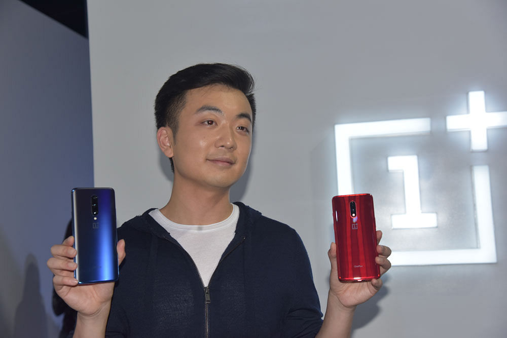 Chinese smartphone maker OnePlus, once again, upped the game with the launch of its flagship devices, the OnePlus7 Pro and OnePlus 7, in Bengaluru on Tuesday evening.  The price range of the sets ranges from Rs 32,999 to Rs 57,999.