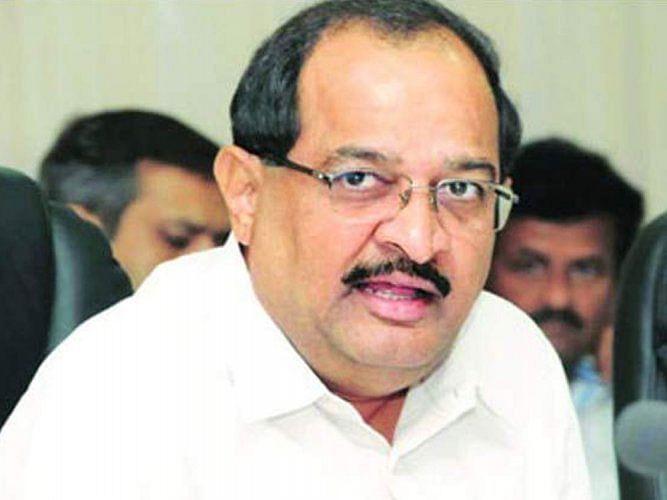 In picture: Senior Congress leader Radhakrishna Vikhe Patil. Photo via Twitter.