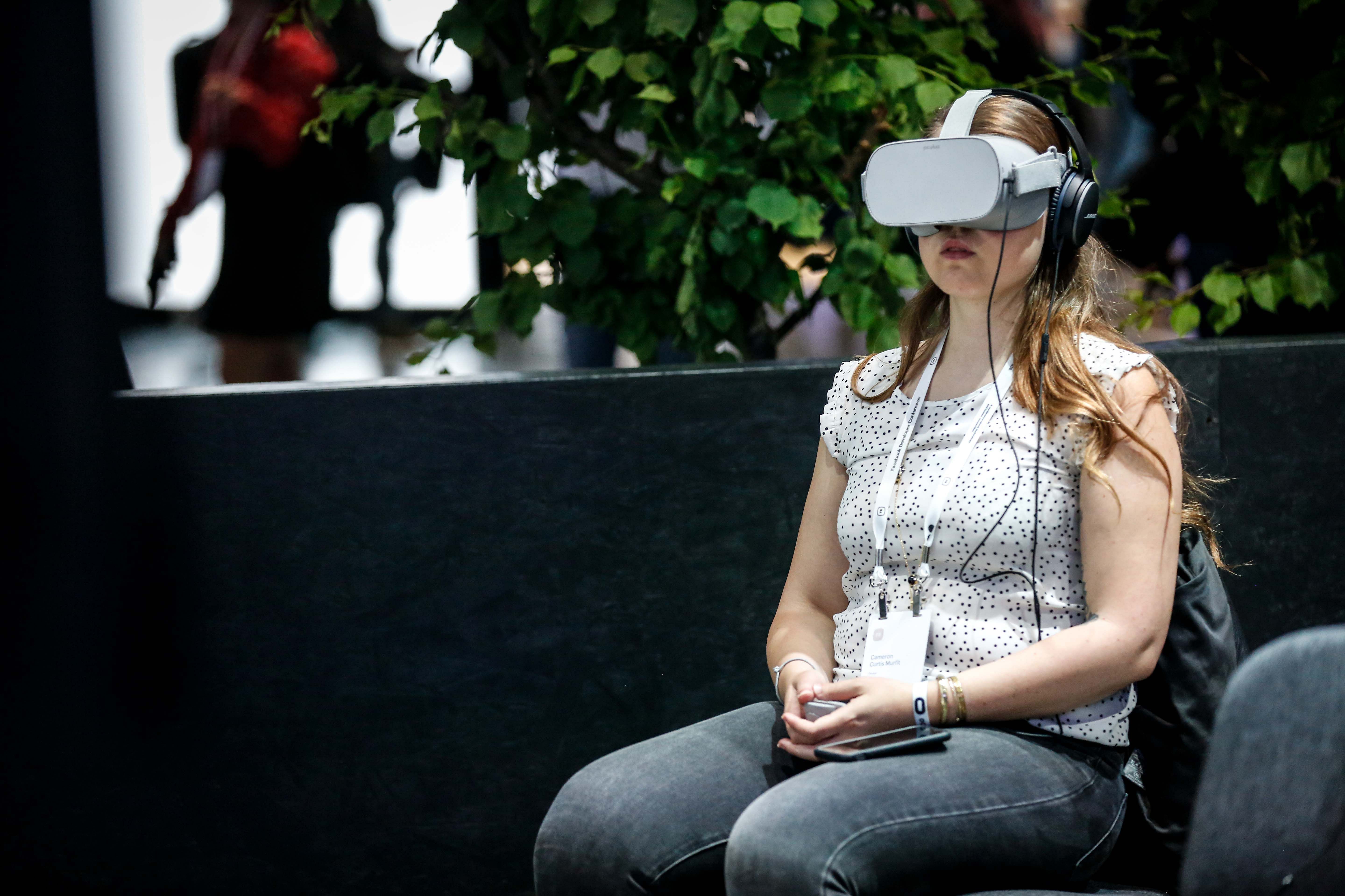 Virtual reality (VR) can identify early symptoms of Alzheimer's disease more accurately than 'gold standard' cognitive tests currently in use, a study claims. (Photo by AFP)