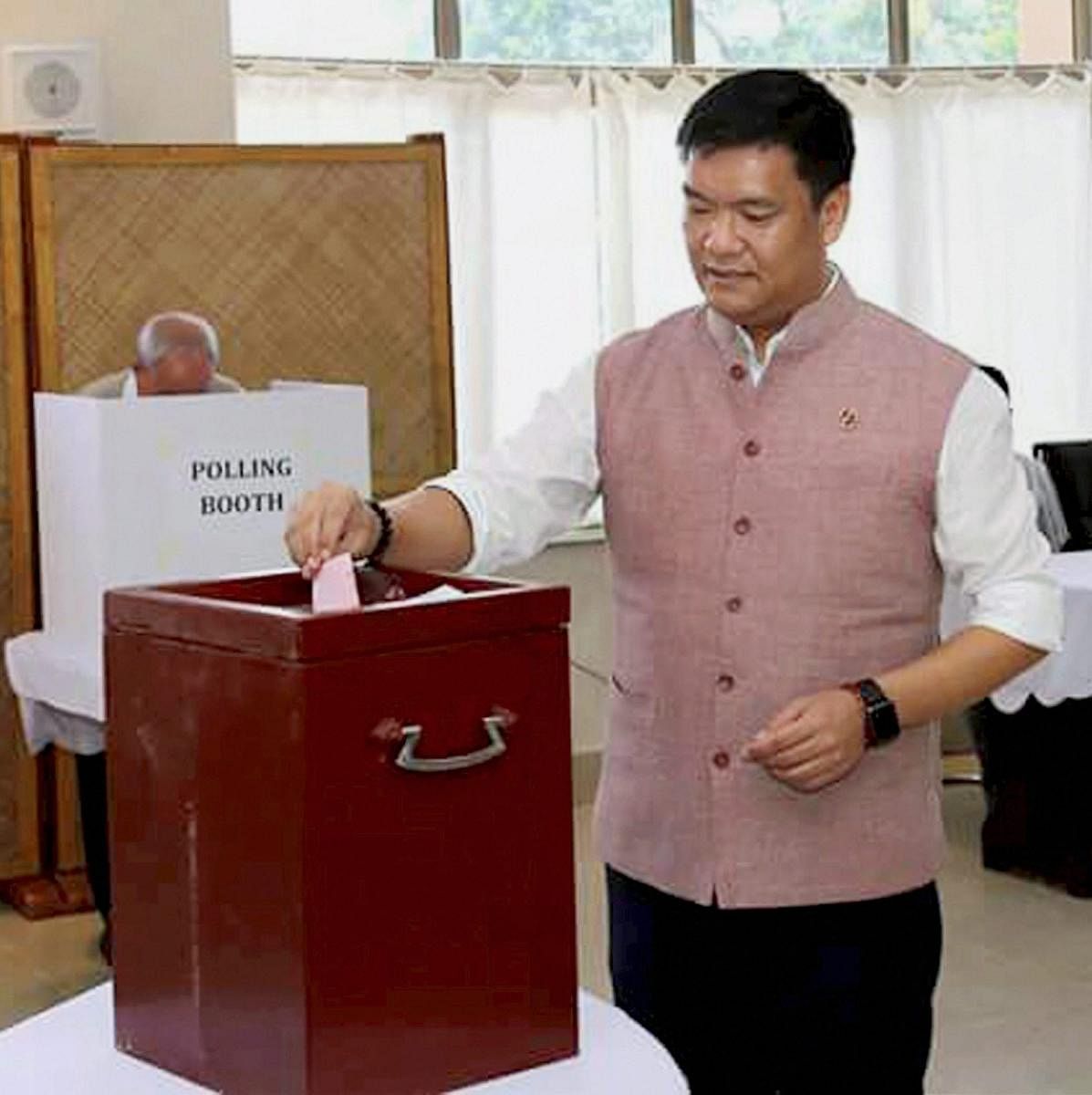 Chief Minister of Arunachal Pradesh Pama Khandu casting his vote for the presidential poll in Itanagar. PTI Photo 