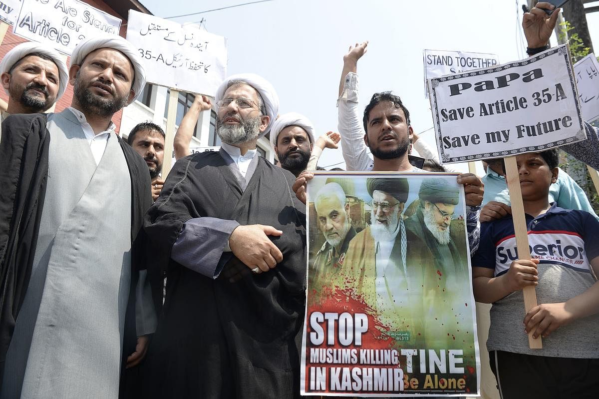 Kashmiri Shiite Muslims shout anti-Indian slogans during a demonstration against attempts by the NGO 'We the Citizens' and individual citizens to revoke article 35A and 370, in Srinagar on August 24, 2018. (AFP File Photo)