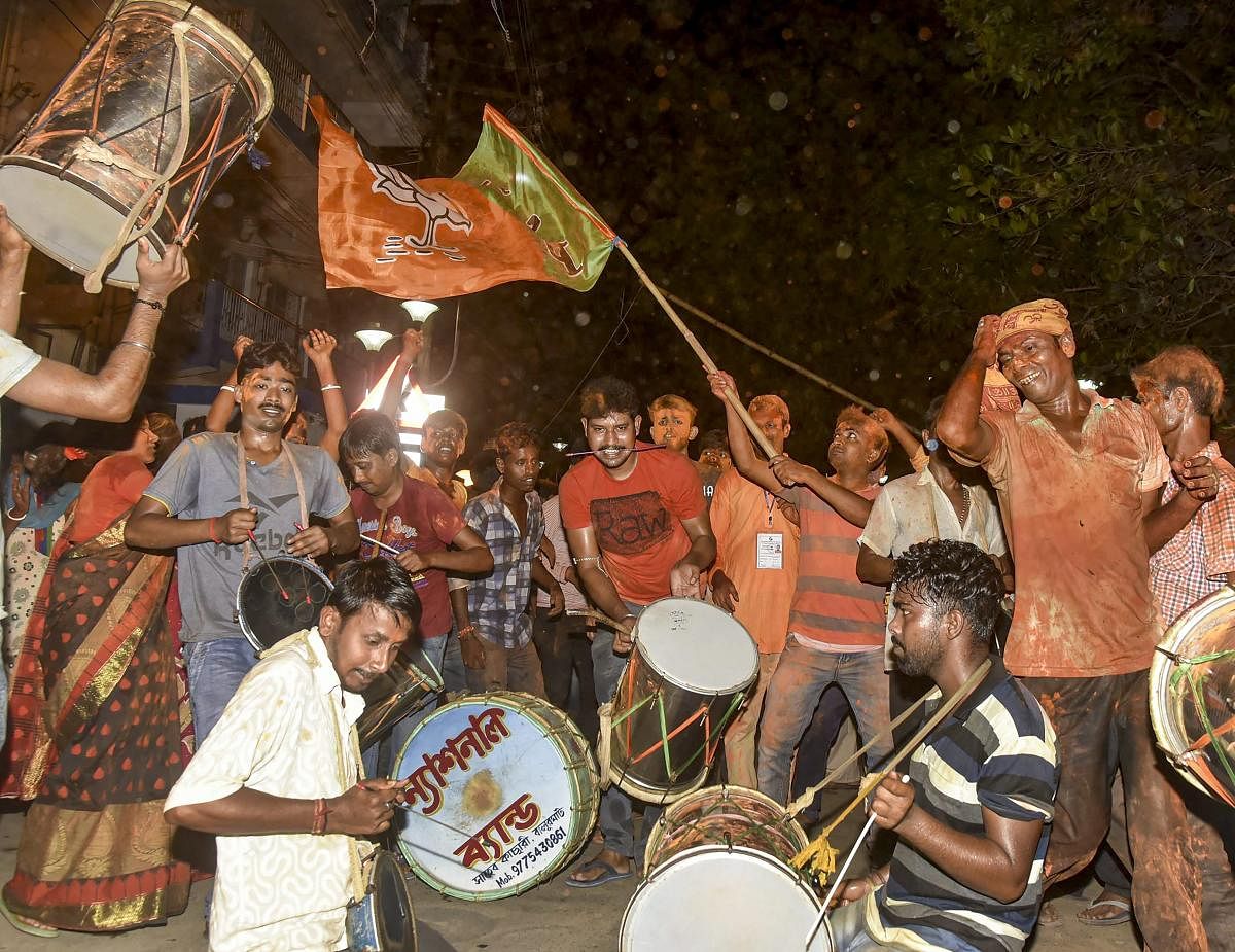 BJP workers and supporters celebrate party's victory in the Lok Sabha elections 2019. (PTI Photo )