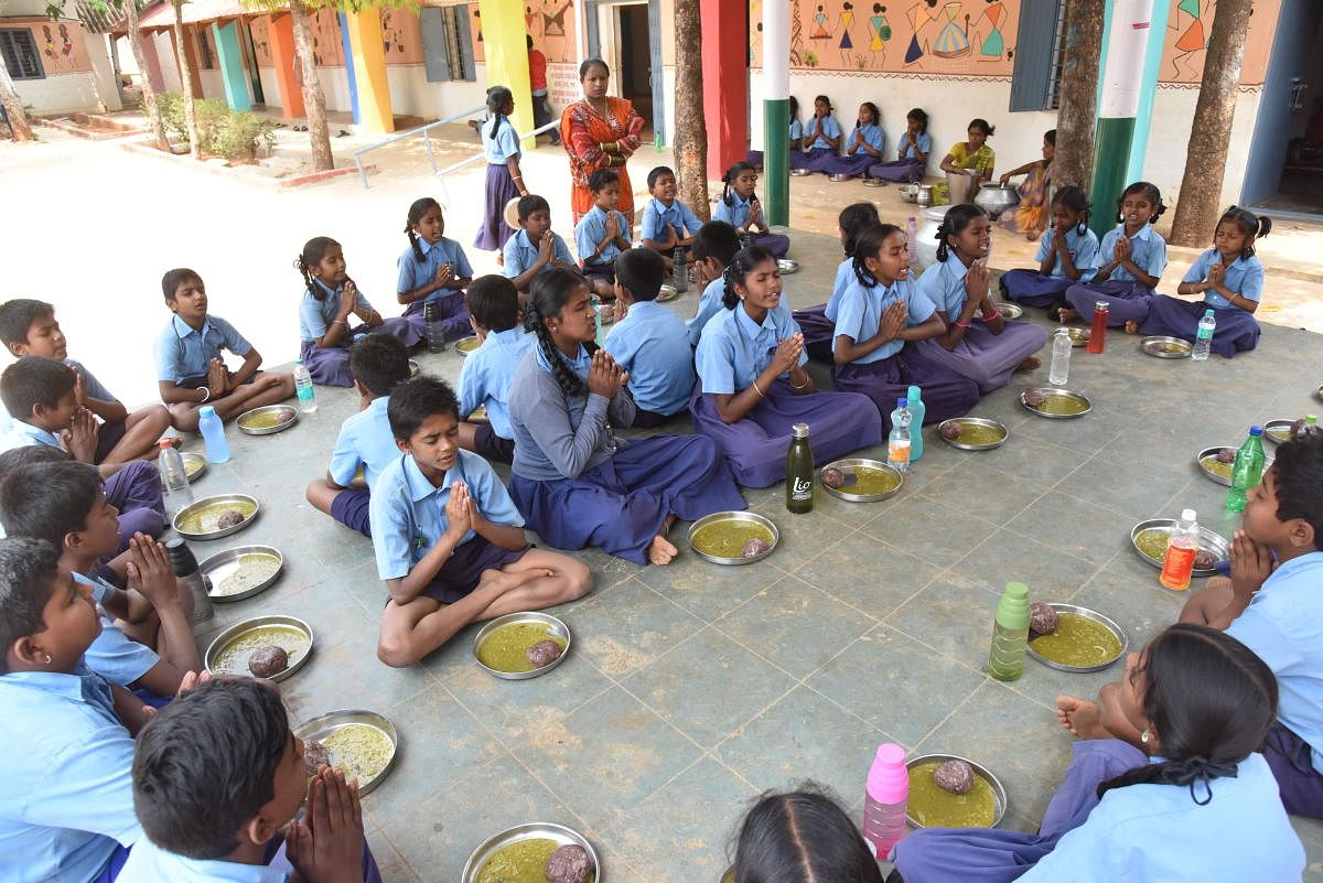 The government is trying to get financial assistance from Nabard for 100 new Karnataka Public Schools coming up this academic year. DH File Photo