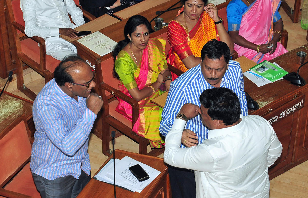 Ruling and opposition members almost came to blows during the BBMP council meeting on Thursday. SPECIAL ARRANGEMENT