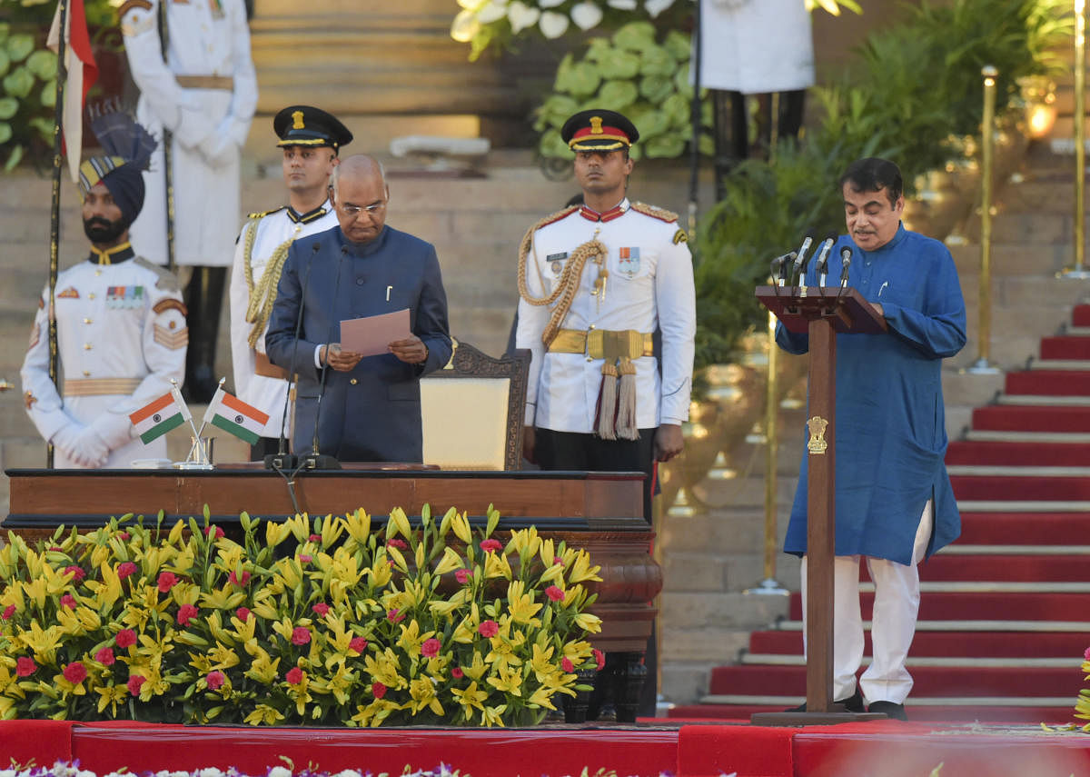 Nitin Gadkari being sworn-in as a Cabinet minister by President Ram Nath Kovind during the oath taking ceremony at the forecourt of Rashtrapati Bhawan in New Delhi on Thursday. PTI photo