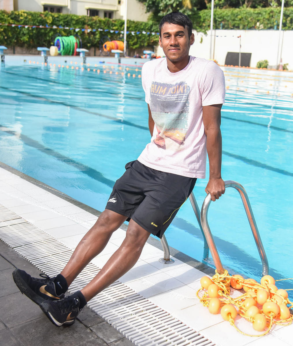 Likith SP has overcome a series of injuries to bag five gold medals in the Khelo India Youth Games and achieve the ‘B’ qualifying standard for the 2019 FINA World Championships. DH PHOTO/ SK DINESH 