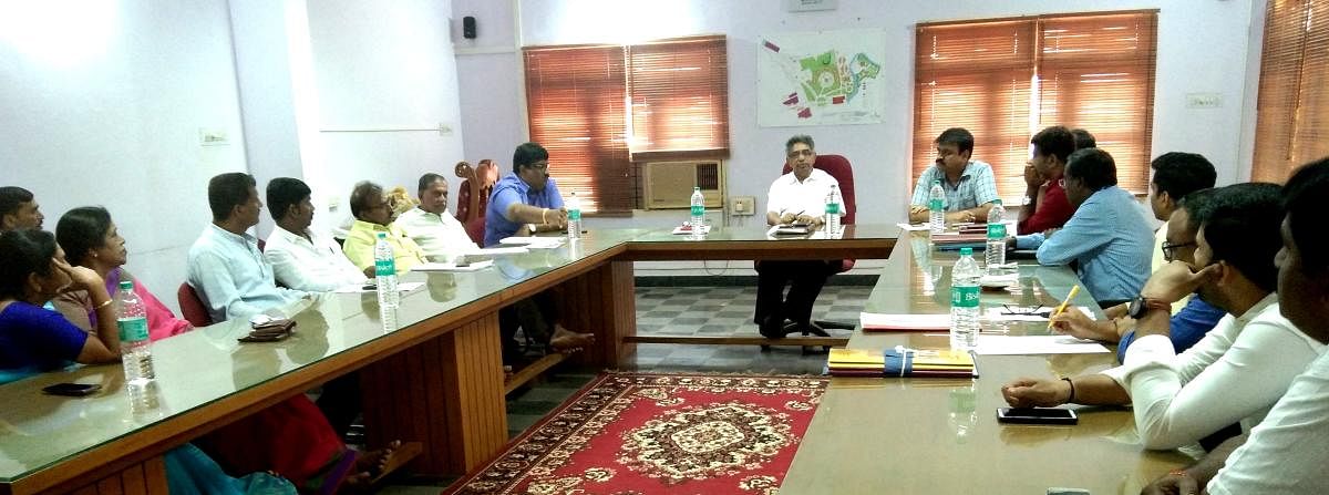 A meeting of Kukke Subrahmanya Temple Committee and Sewage Board was held in Subrahmanya on Saturday.