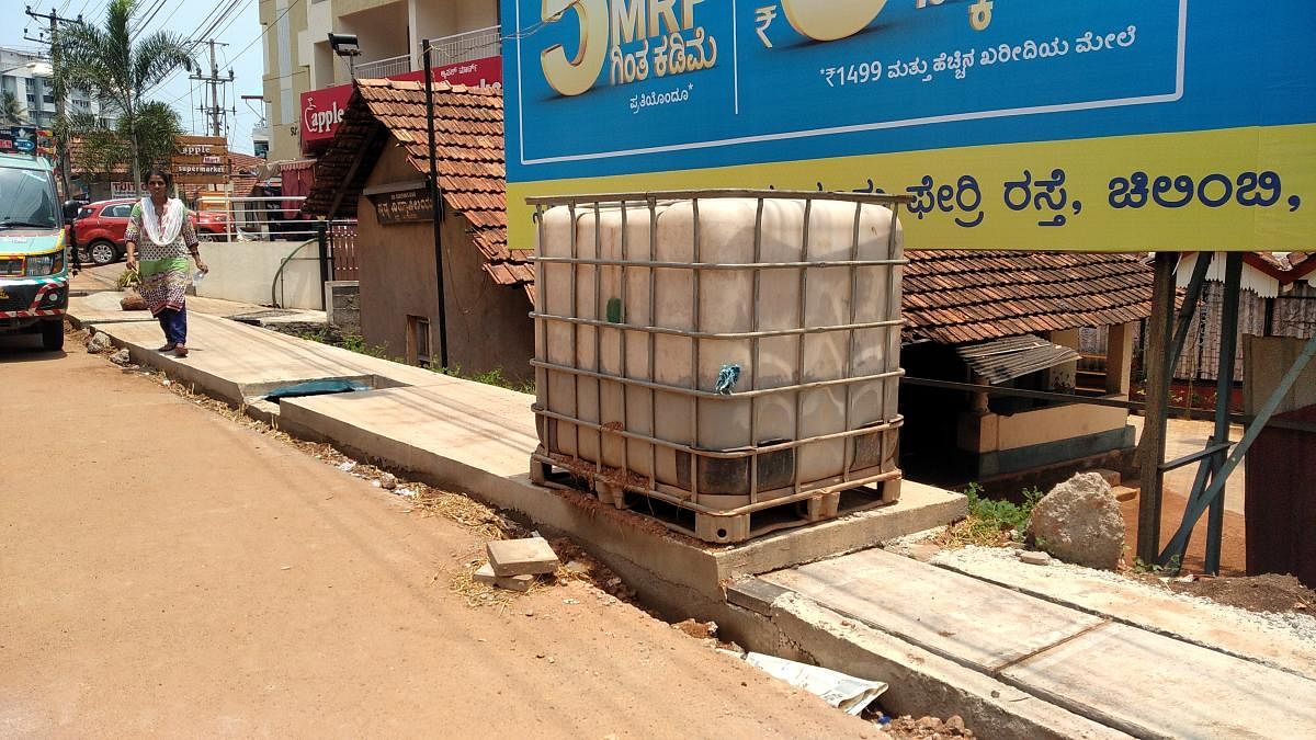 A water tank, installed near Mallikatte Circle to help ongoing civic works, has become a breeding ground for mosquitoes in Mangaluru.