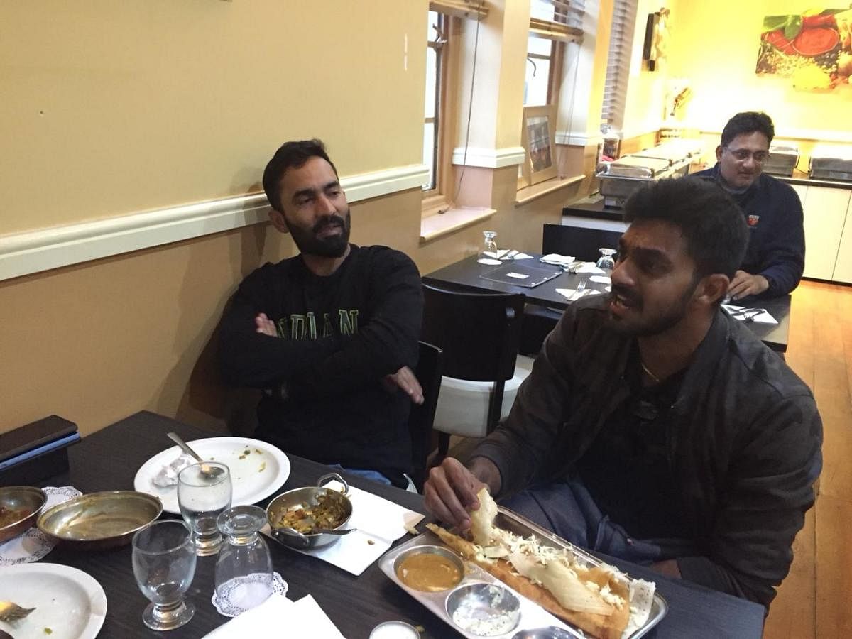 Dinesh Karthik (left) and Vijay Shankar at Chennai Dosa in Southampton.