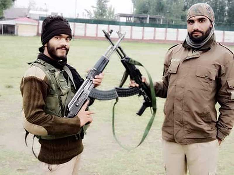 Sources said that Shabir Ahmad Dar of Pulwama and Sulimman Ahmad Khan of Shopian vanished with two assault rifles from District Police Lines (DPL) Pulwama on Thursday morning. 