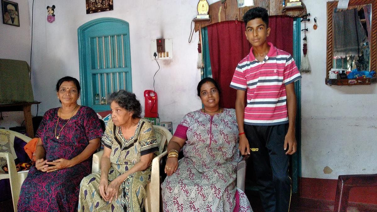 An entire family in Mahakali Padpu afflicted with Dengue. (From left) Umavathi, Jalajakshi, Shalini, and Pratish.