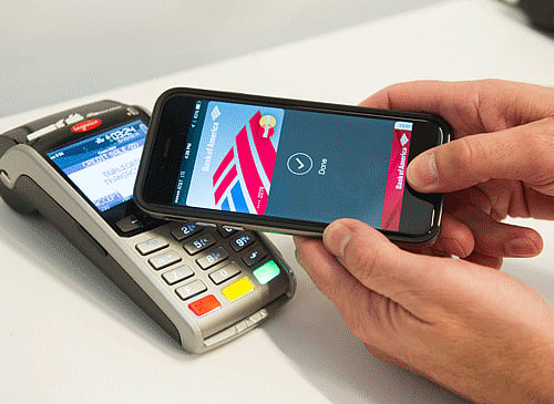 Apple Pay may render cash, plastic money pass