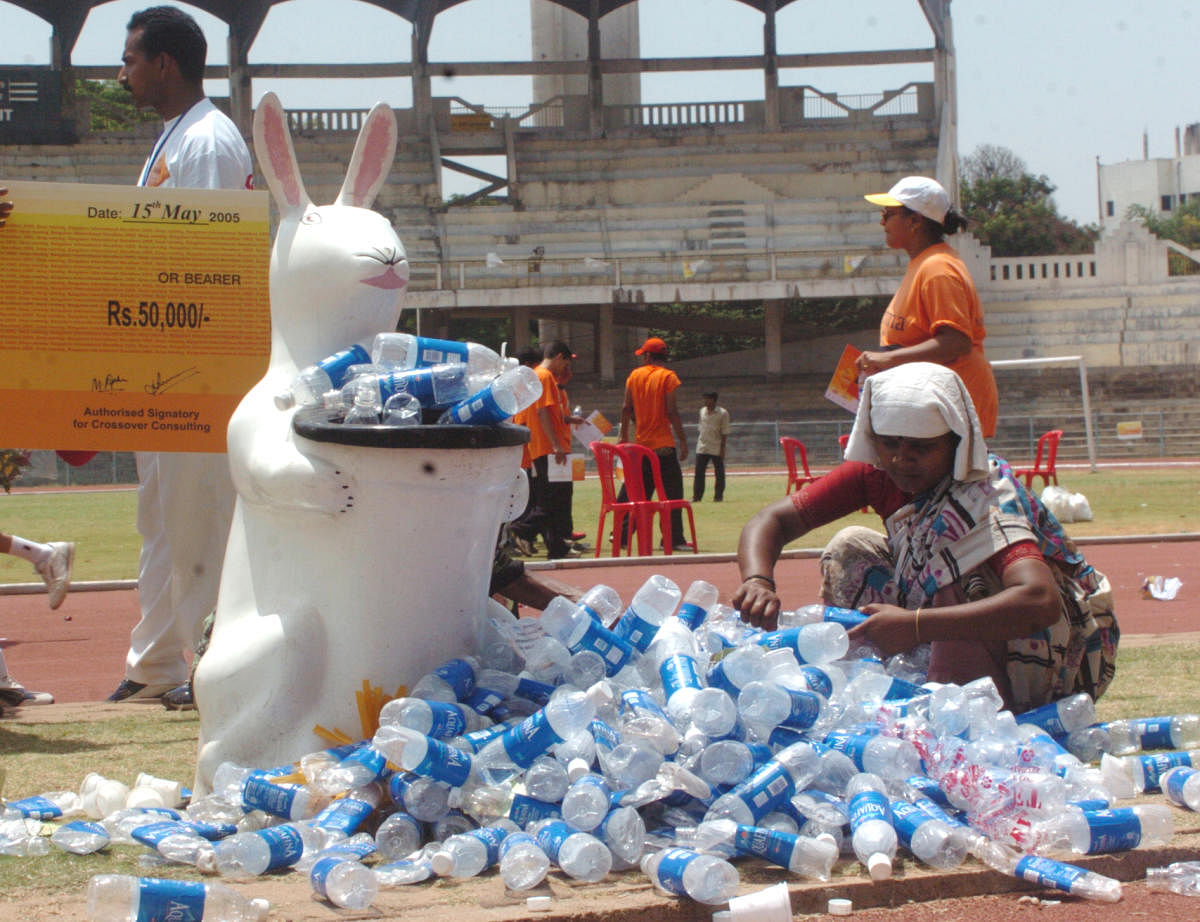 According to the government orders, single-use water bottles have been banned in all government departments, offices, universities, government-aided organisations. DH File Photo