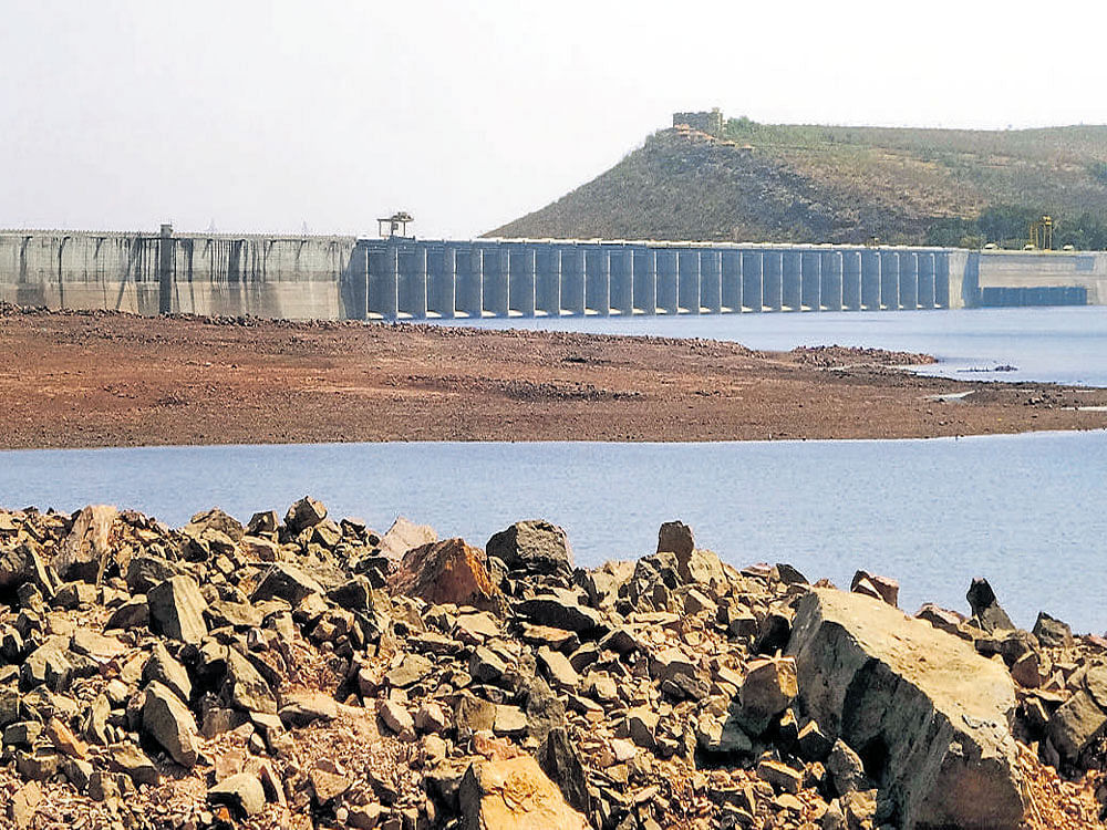 The total storage capacity of these 91 reservoirs is 161.99 billion cubic meters, while the total water available in all the reservoirs was 29.189 BCM as on June 13, the Ministry of Water Resources said on Thursday. (DH File Photo)