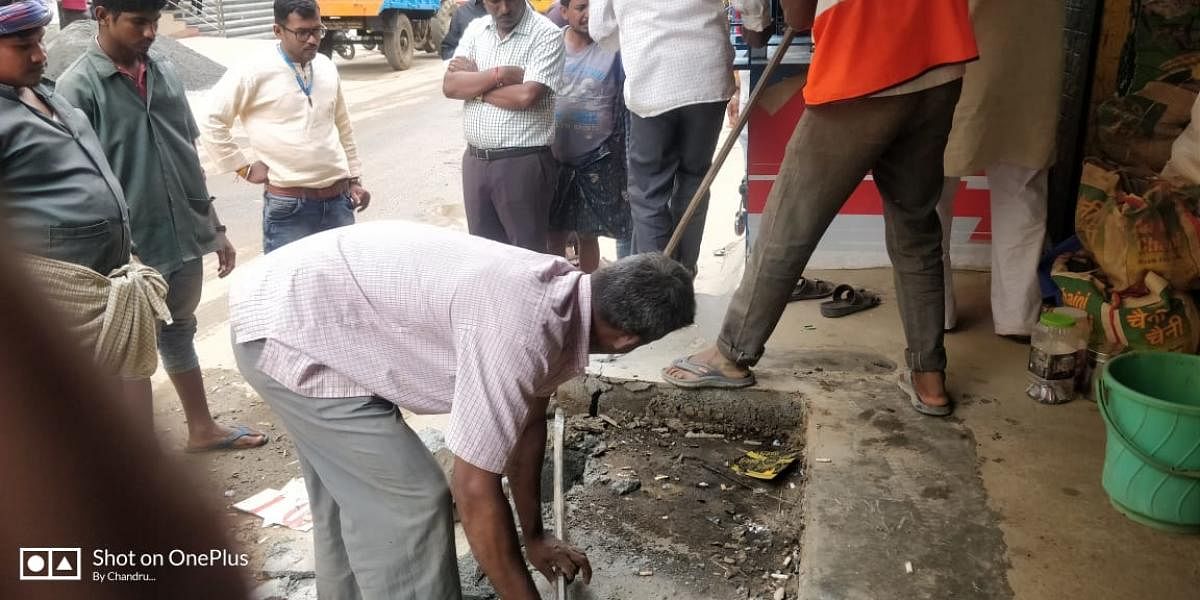 As many as 65 temporary and eight permanent encroachments were removed from various footpaths in Varthur ward.