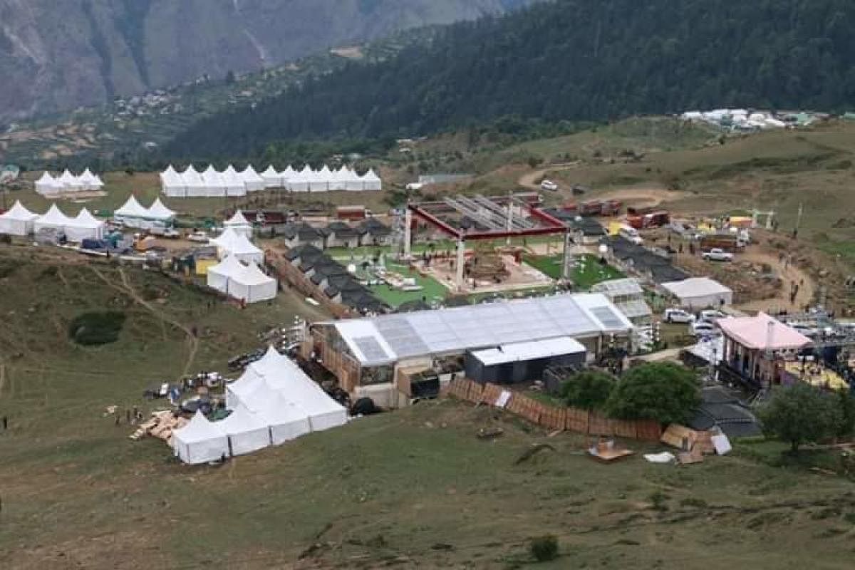 Tents being set up at the lavish wedding ceremony site at Auli. The two marriages belonging to two sons of businessmen Ajay Gupta and Atul Gupta are on June 20 and June 22.