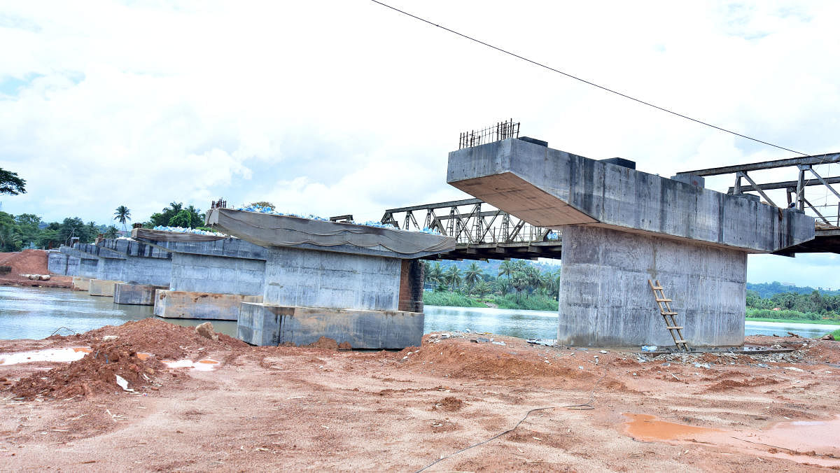 The work on the new bridge across River Phalguni at Gurpura in progress.