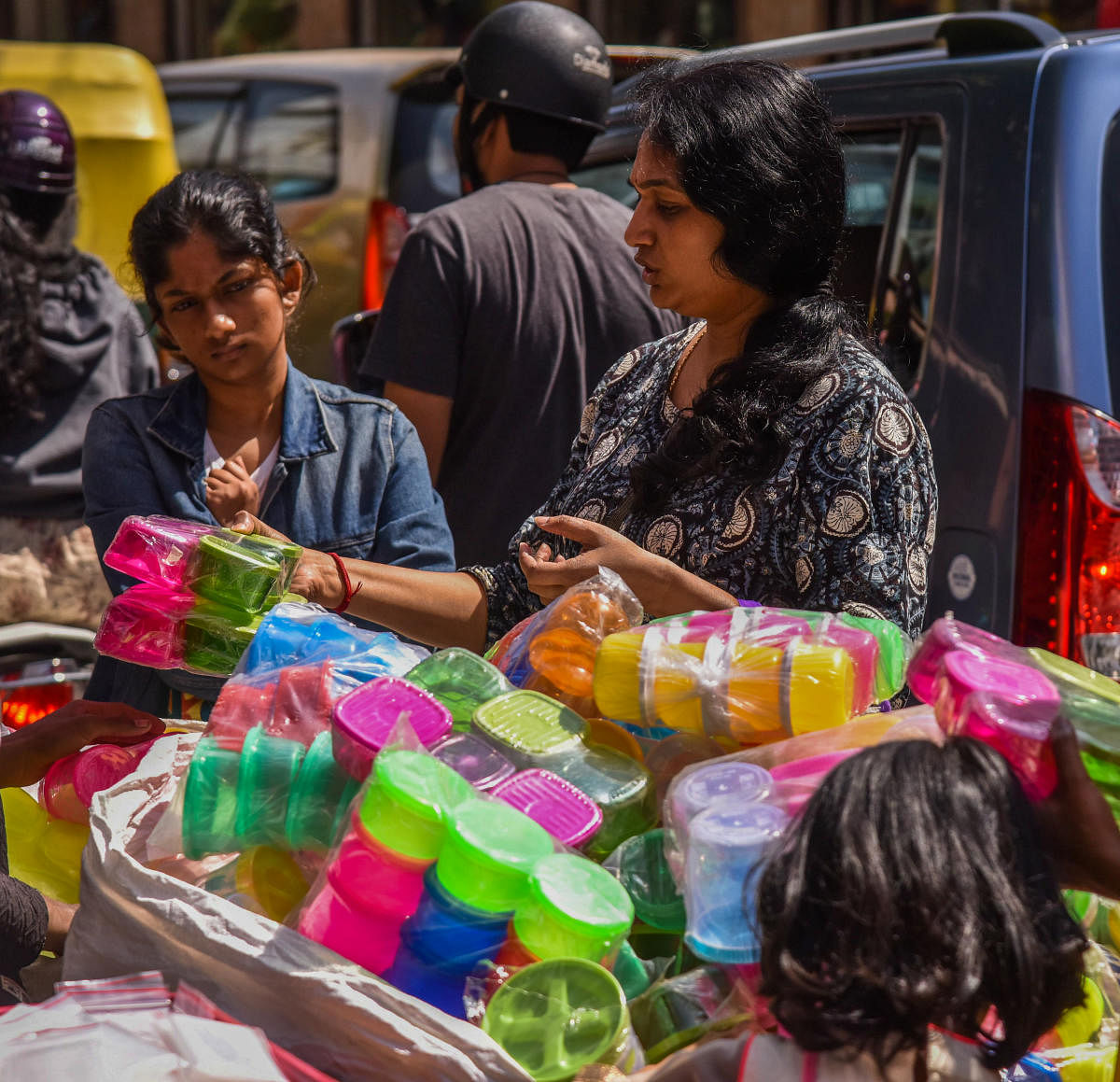 The plastic industry, which is expected to touch Rs 5 lakh crore-mark by 2025, Wednesday urged the government to support the micro, small and medium enterprises (MSMEs). (DH Photo)