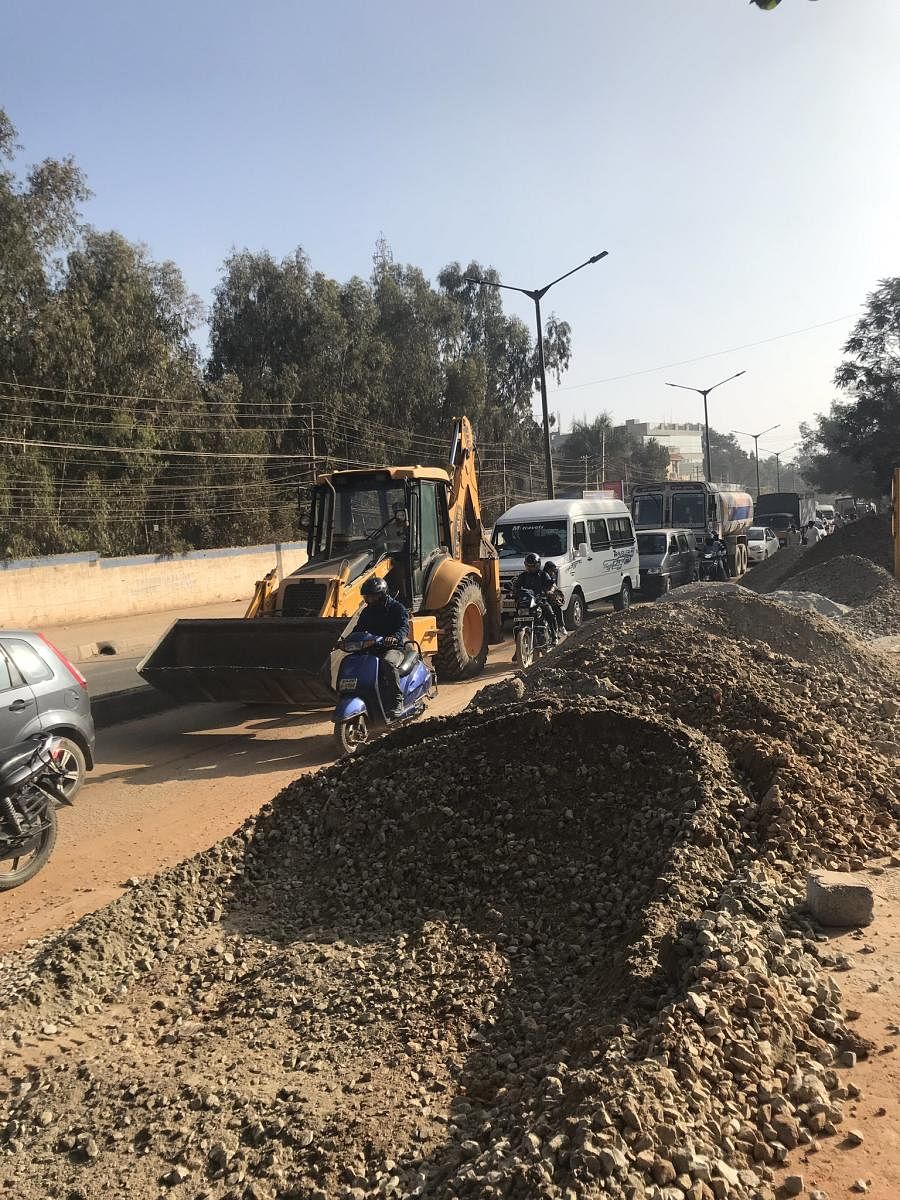 The road connects the villages around Channasandra with the main city roads like the ITPL Road, Whitefield Road, Bellandur Outer Ring Road and Sarjapura Road. SPECIAL ARRANGEMENT