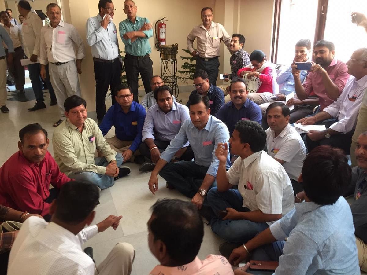 Journalists in Jaipur protesting against the order that restricts their entry in the assembly premises.