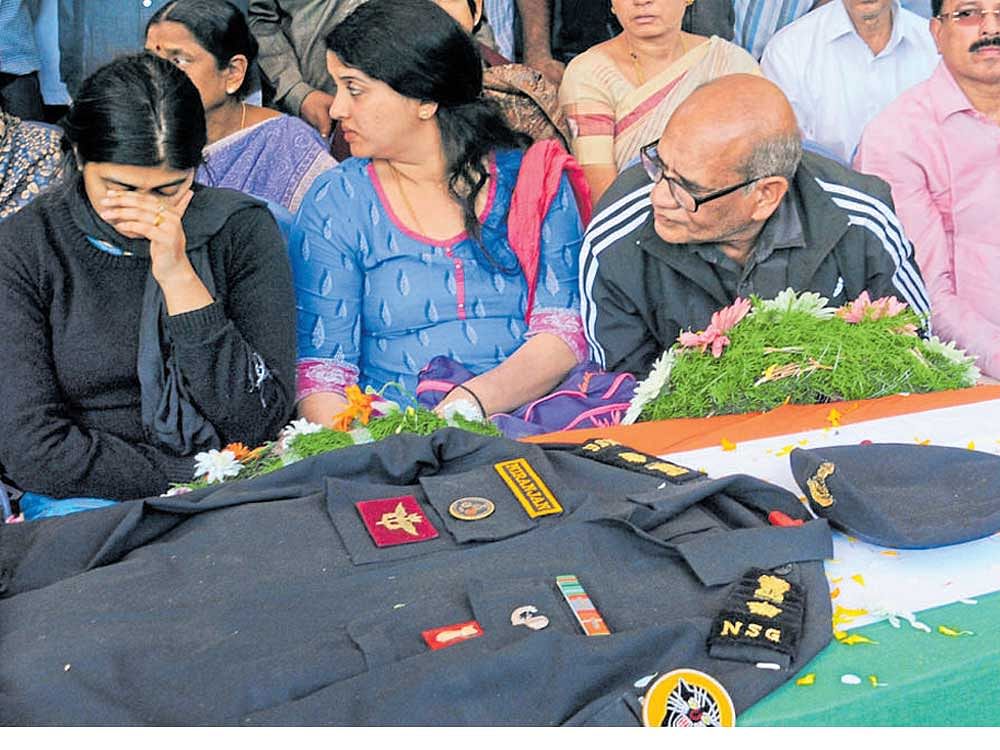 In the recent past, several soldiers from Karnataka, including Lt Col E Niranjan Kumar of Bengaluru, died while on duty.  dh file photo