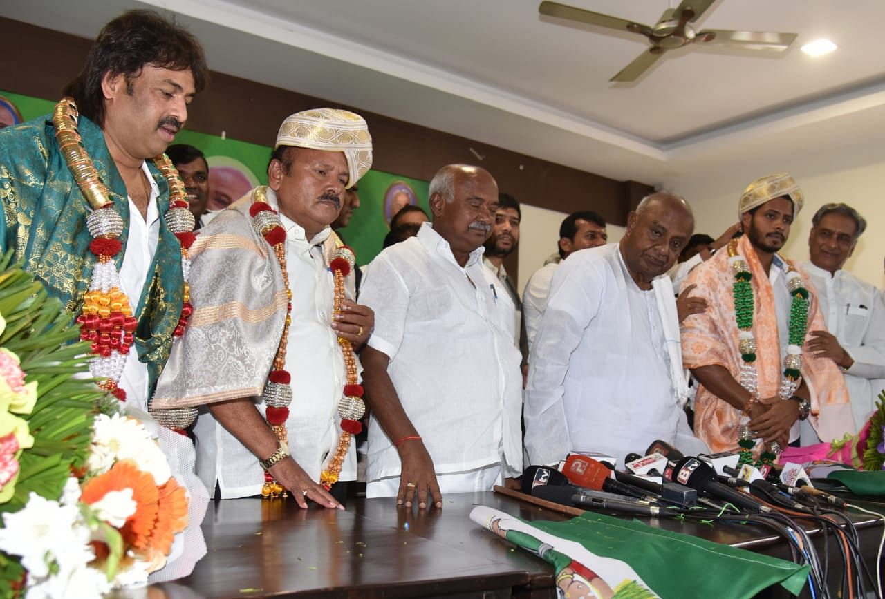 Kumaraswamy, a Dalit, is a 5-time MLA who currently represents the Sakleshpur assembly constituency. He replaced H Vishwanath, who resigned last month owning responsibility for the party’s defeat in the Lok Sabha polls. (DH Photo)