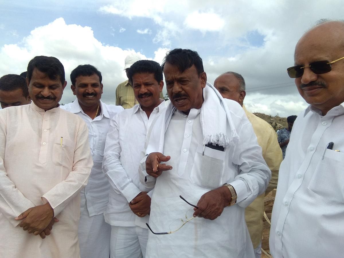 Chitradurga District In-charge Minister Venkataramanappa inspects the work on upper Bhadra project near Tarikere on Wednesday.