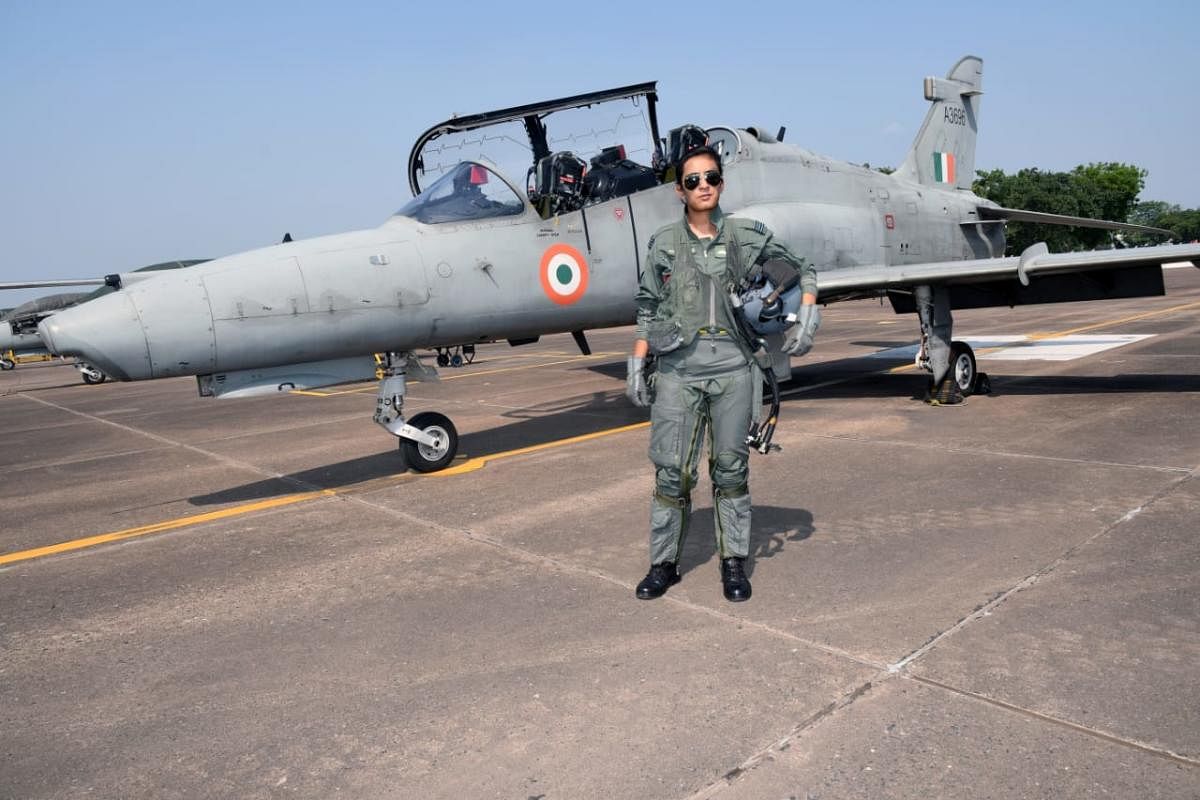 She achieved the feat at the Kalaikunda Air Force Station in West Bengal.
