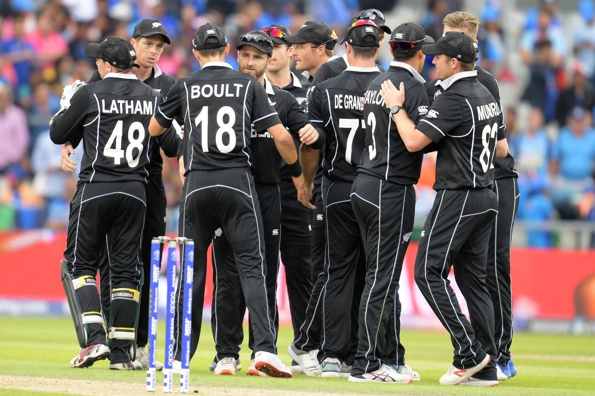 The Black Caps' surprise runs to the Cricket World Cup final has created a dilemma for fans in New Zealand after sports bars across the country failed to anticipate their team's success. (AFP Photo)