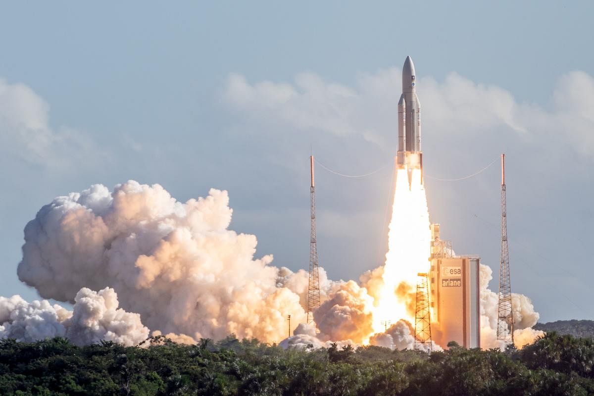 The Ariane 5 rocket, with four Galileo satellites onboard, takes off from the launchpad in the European Space Centre (Europe spaceport) on July 25, 2018 in Kourou, French Guiana. (AFP PHOTO)