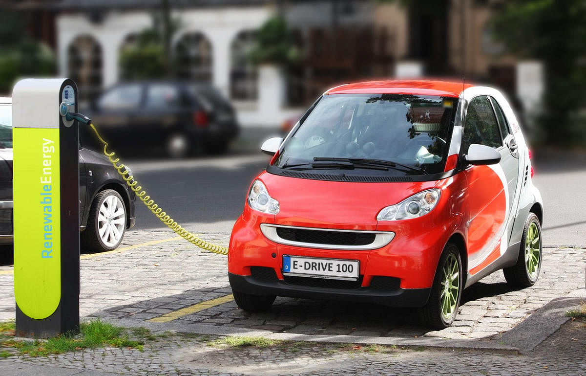 In an eco-friendly push for sustainable mobility, the Bangalore Development Authority (BDA) is to set up charging stations for e-vehicles in its upcoming projects.
