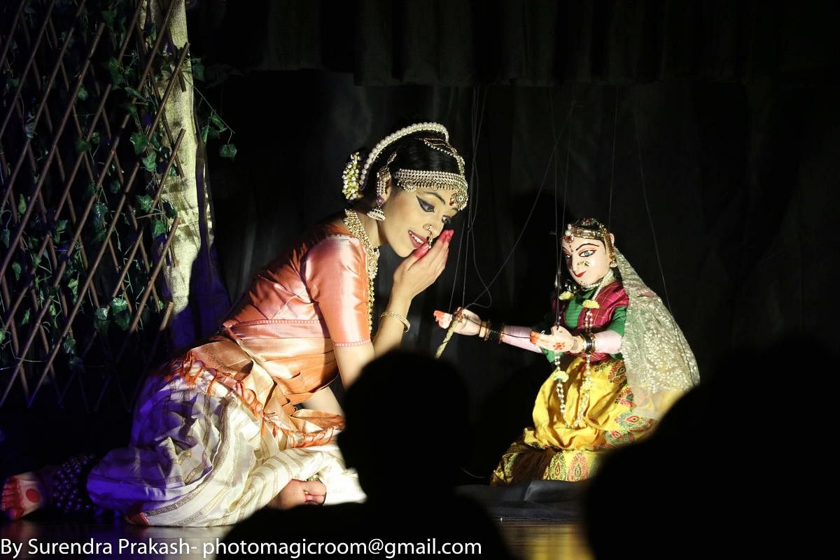 A puppet and dance musical performed by Anupama Hoskere’s team in Los Angeles.