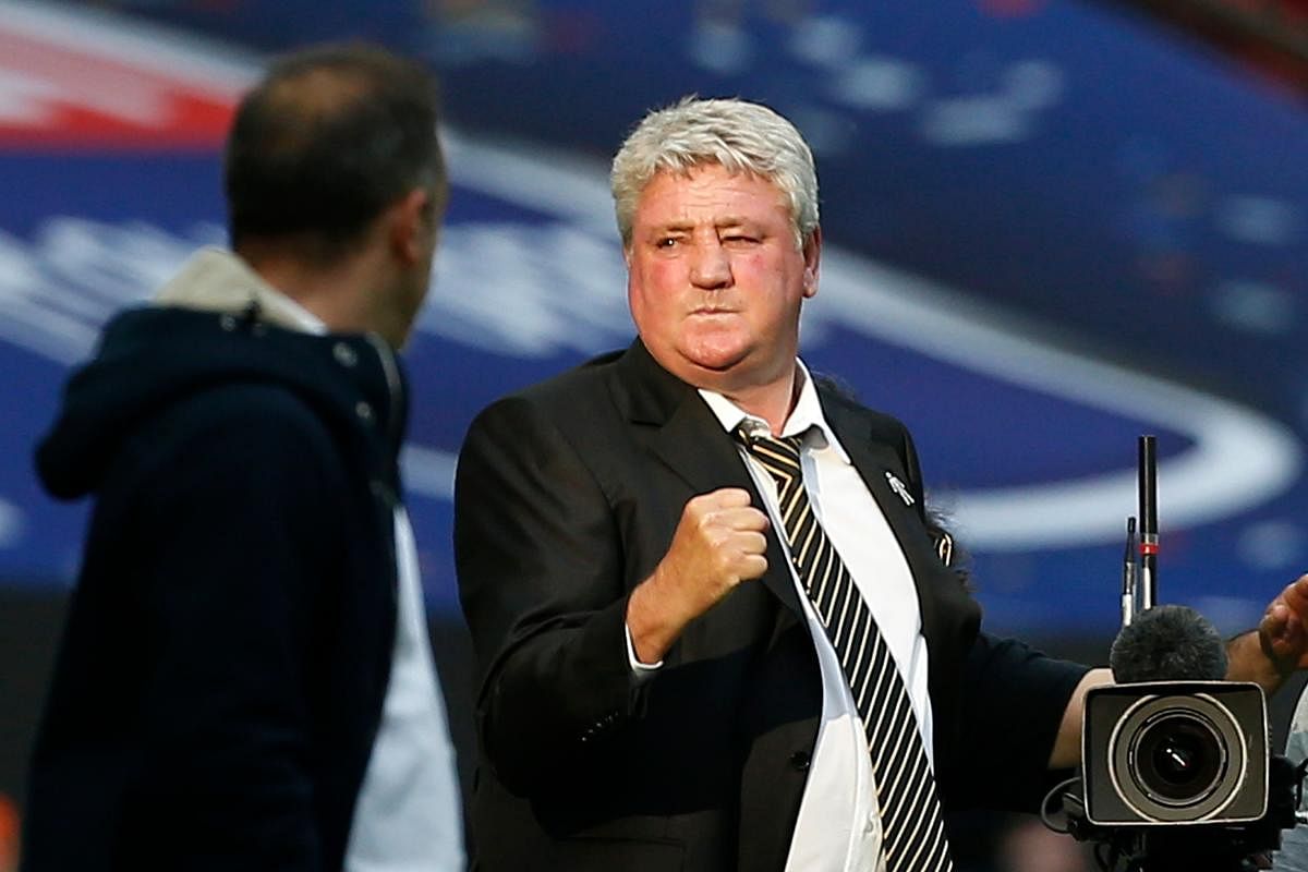 File photo of Steve Bruce during his tenure in Hull City. (Photo by Ian Kington/AFP)