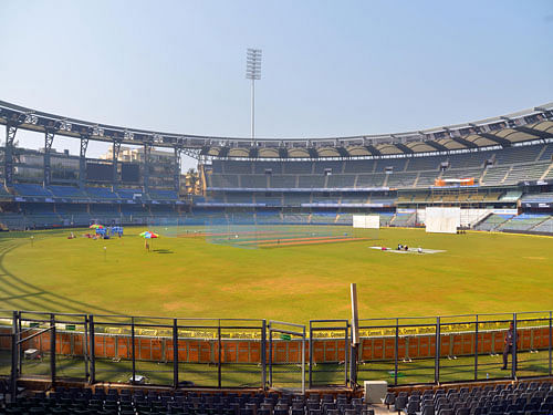 Brihanmumbai Municipal Corporation's advocate Trupti Puranik told the high court today that they are supplying water to Wankhede stadium only for drinking purposes. DH File Photo.
