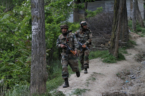 The Pakistan army violated the bilateral ceasefire agreement in place along the Line of Control in Jammu and Kashmir firing unprovokedly at Indian positions near the LoC in Poonch district late Tuesday. AP fuile photo for representation only