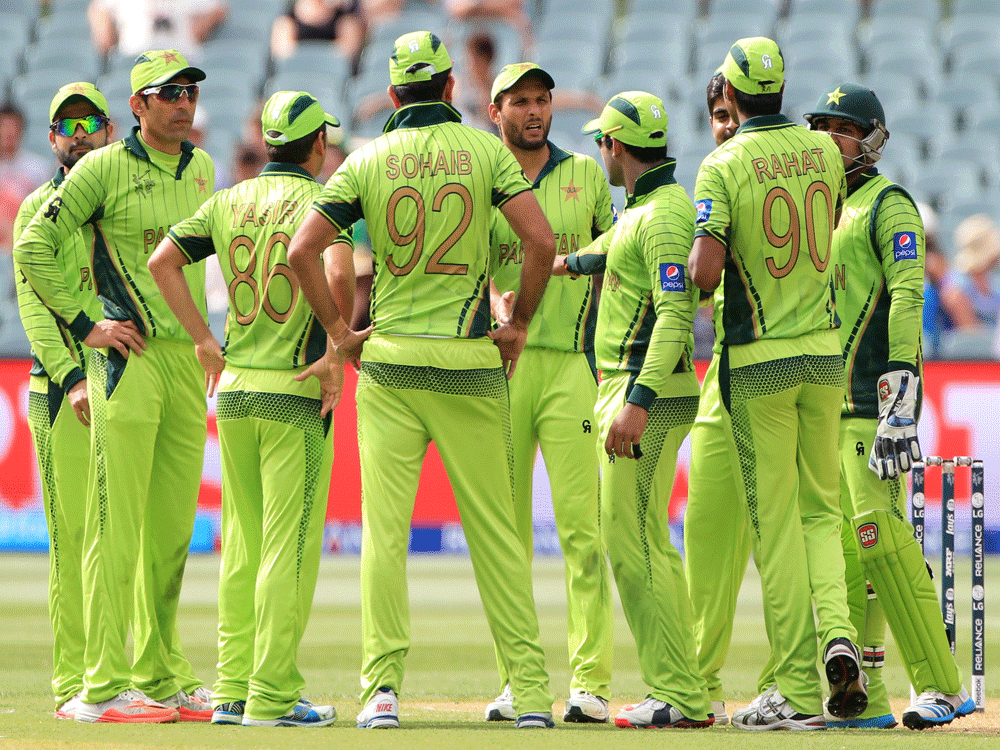 A resurgent Pakistan would look to carry forward the momentum when they take on formidable hosts Australia in the third quarterfinal of the cricket World Cup, here tomorrow. AP File Photo