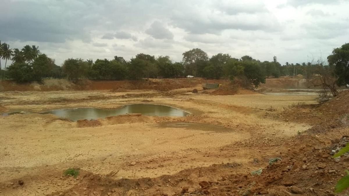 The task force assembled by the area MLA started the work on the lake described by the local as the only source of ground water, as the growing number of educational institutions and IT companies depend on the. Kannamangala lake is about seven kilometers from ITPL.