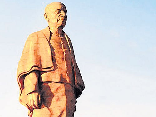 Sardar Patel statue to cost Rs 2,989 crore