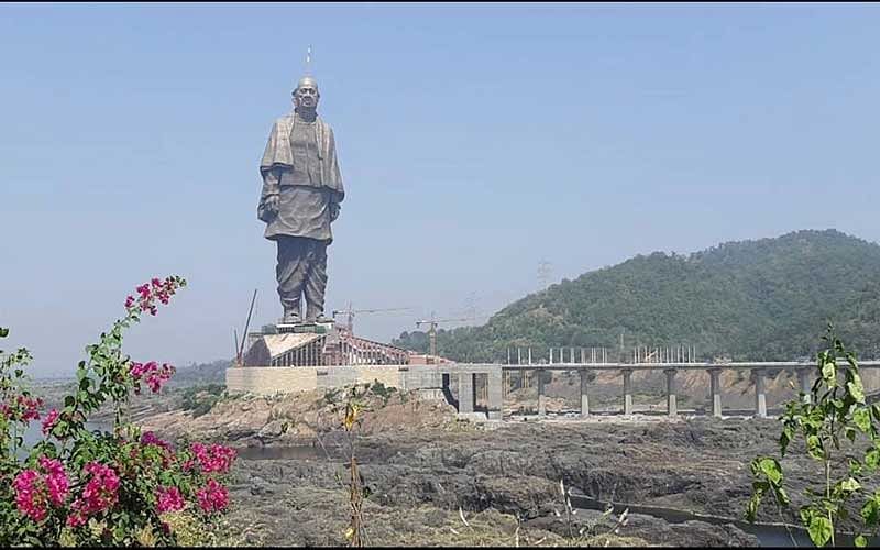 The 182-metre tall statue will be unveiled by the PM on the birth anniversary of Sardar Patel, the first home minister of the country. (Image: Twitter/@InfoGujarat)