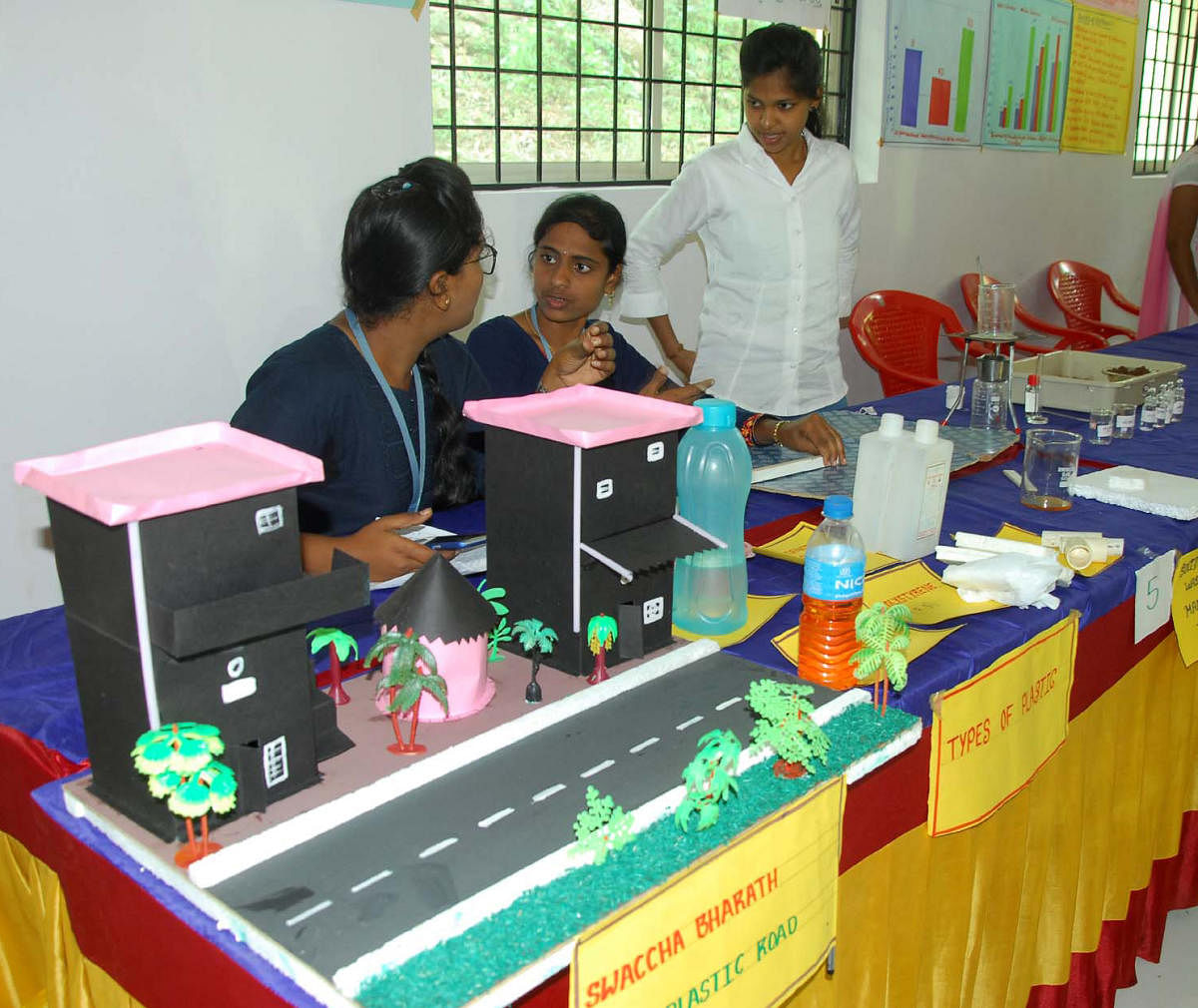 A model on the use of plastic in road construction at the divisional-level science model exhibition organised for undergraduates at AIT in Chikkamagaluru.
