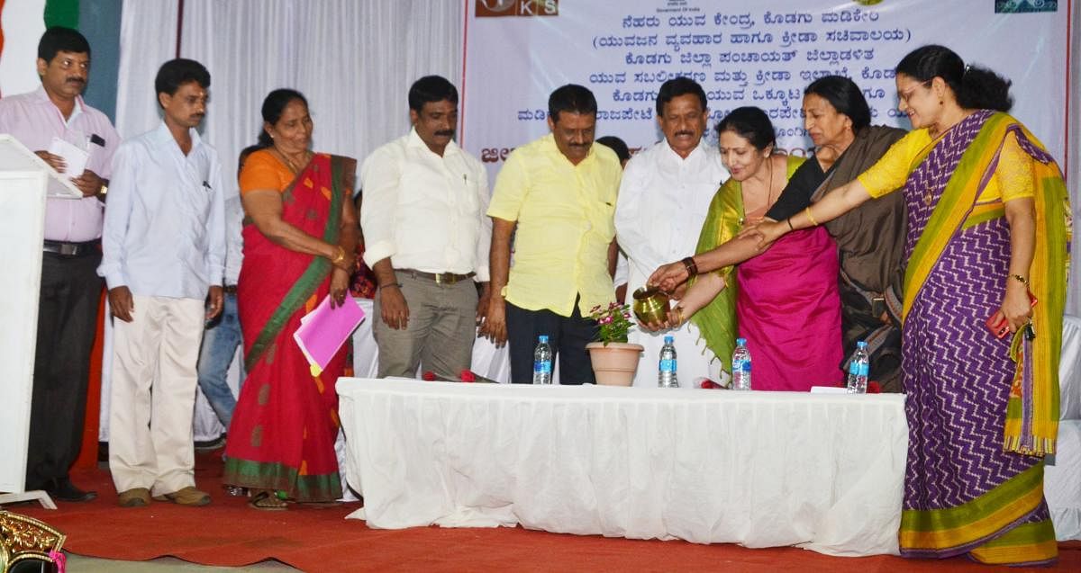 MLC Veena Acchaiah inaugurates the district-level youth fest organised by the Department of Youth Empowerment and Sports, at Kaveri Kalakshetra in Madikeri. MLA K G Bopaiah, MLA Appacchu Ranjan and Zilla Panchayat president B A Harish look on among others