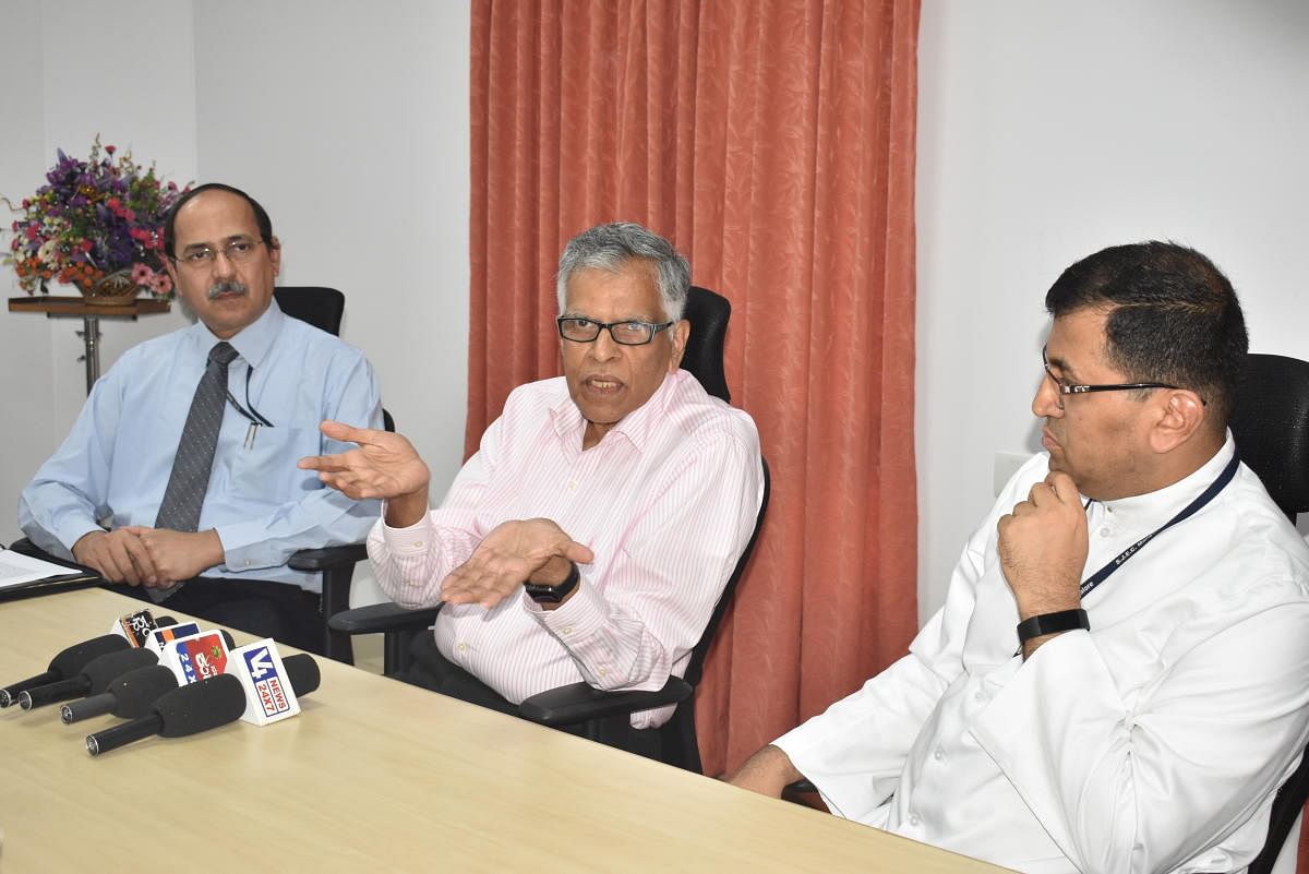 Dr Krishna Vedula, Indo-Universal Collaboration for Engineering Education (IUCEE) executive director, speaks at an interaction with the faculty of St Joseph Engineering College in Vamanjoor on Monday.