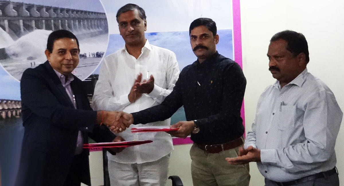 Exchange of MOU between ICRISAT and Government of Telangana.